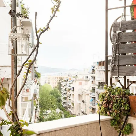Stylish Flat With Veranda In The Heart Of *
