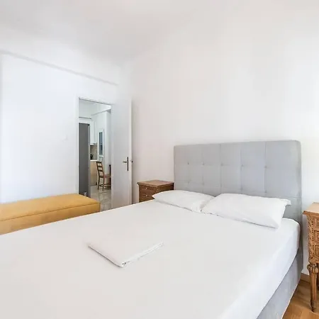 Victoria Supreme Apartment