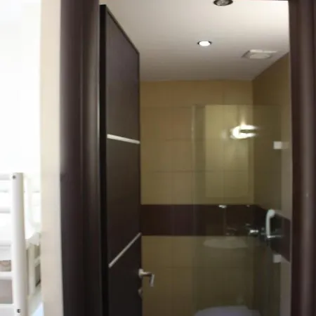 Pella Hotel