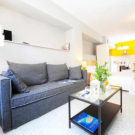 Live In Athens, Psyrri Hotel apartamentowy 4*