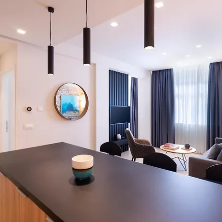 Aparthotel Hestia - Romvis 9 3*