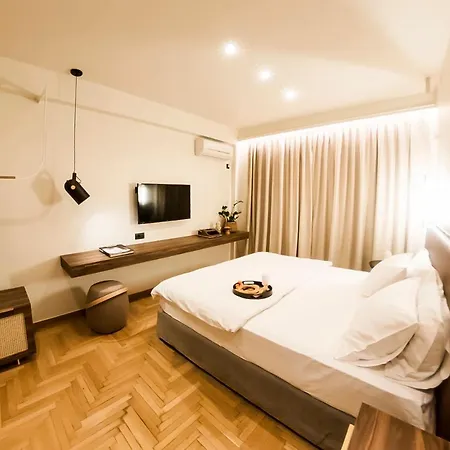 Gaia Apartahotel 3*