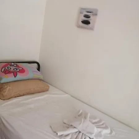 αpt.rooms. Axarnon Hostel Αθήνα
