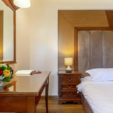 Hotel Oasis Atenas