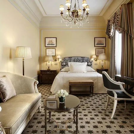 Hotel Grande Bretagne, A Luxury Collection 5*