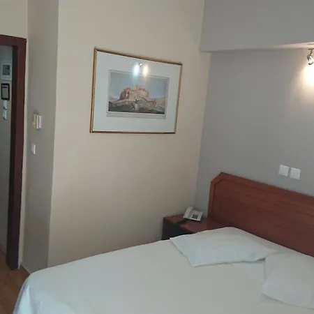 Economy 2* Athen