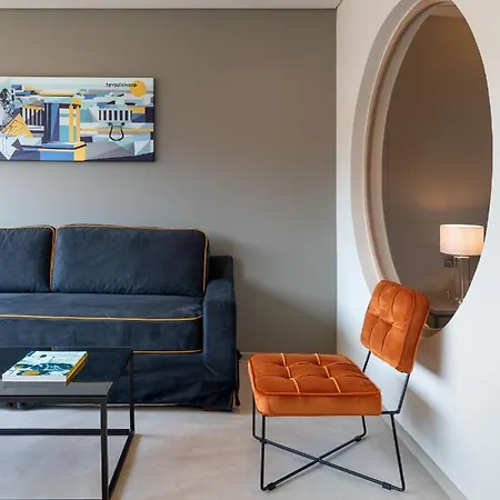 Muse Urban Aparthotel 3*