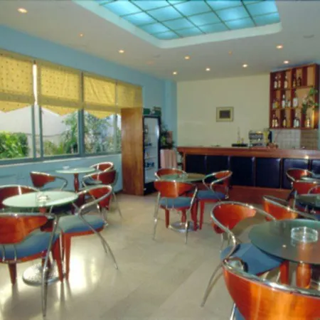 Apollo Hotel 3*