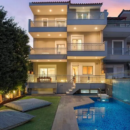 Athenian Grand Riviera * Athènes
