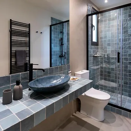 Muse Urban Aparthotel 3*