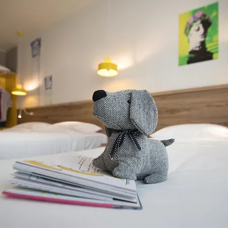 Ibis Styles Routes Hotel 4*