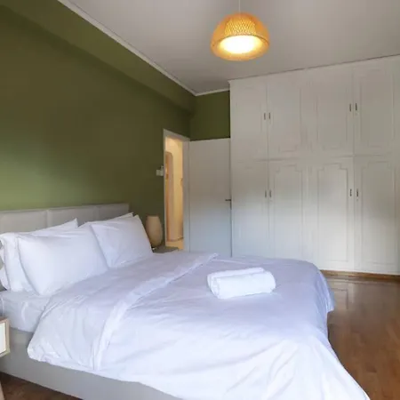 Apartment Palaio Faliro, A Bright And Spacious
