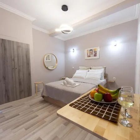 Apartment Plato's Square Athens