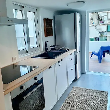 Apartment Five Brand New Boutique *