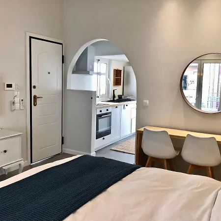 Apartment Five Brand New Boutique Athens