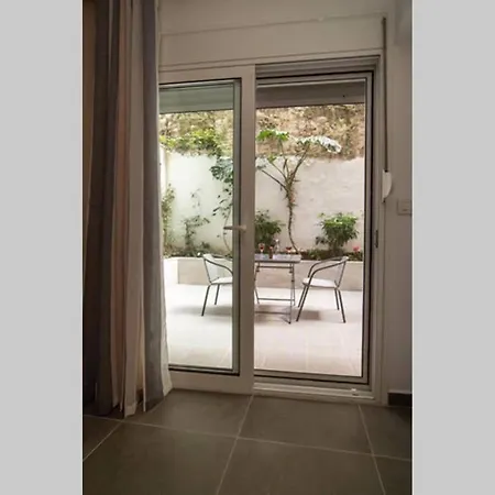 Apartment Brand New Aprt With Backyard In Lycabettus Hill !