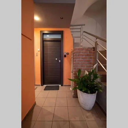 Apartment Brand New Aprt With Backyard In Lycabettus Hill !
