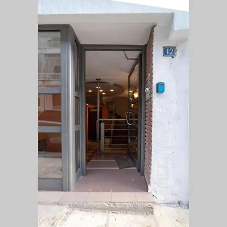 Apartment Brand New Aprt With Backyard In Lycabettus Hill ! Athens