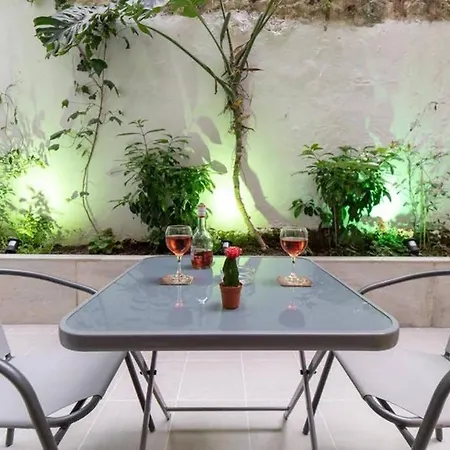 Brand New Aprt With Backyard In Lycabettus Hill ! Apartament