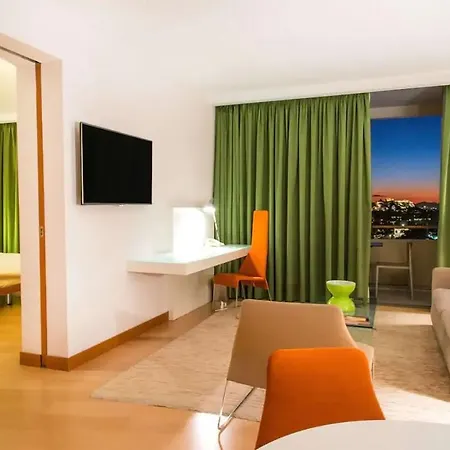 Hilton Hotel 5*