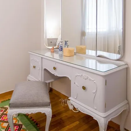 Apartment Acropolis Now! 2br In