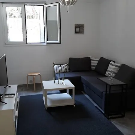Cozy For 4 In Kolonaki, Lycabettus * Athens