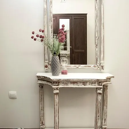 ¨socrates¨ Traditional In The Center Of Αθήνα