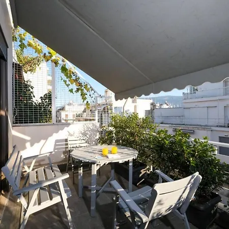Urban Luxury Homm Apt. In Deinokratous Str. *