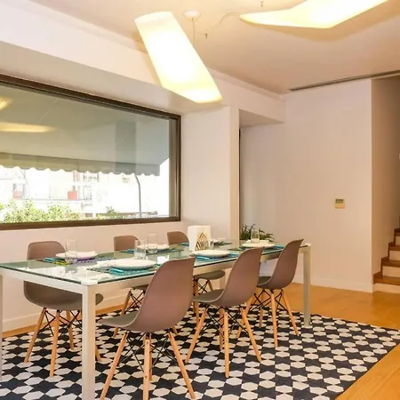 Apartment Urban Luxury Homm Apt. In Deinokratous Str. *