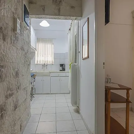 Urban Studio For 2 People In Koukaki