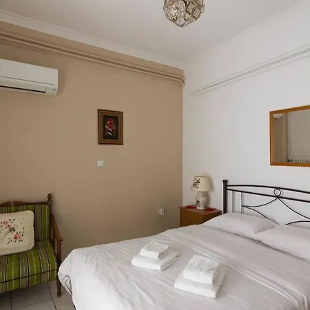 Urban Studio For 2 People In Koukaki *