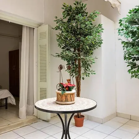 Apartment Urban Studio For 2 People In Koukaki Athens