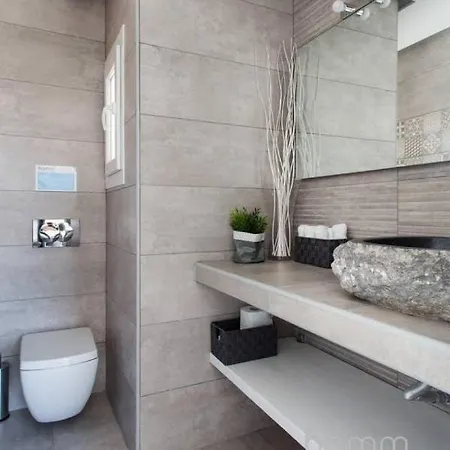 Appartement Palaska Str Homm Penthouse In With Amazing Terrace *