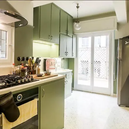 Apartment Noir: 1920s Vibe On The East Mediterranean Athens