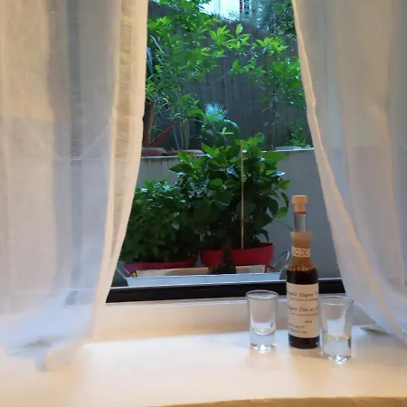 Apartment Acropolis Elegant Maisonette By Lodgespot Athens