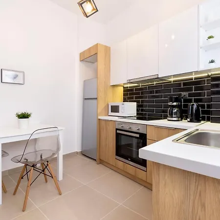 Apartment “dandelion” With An Acropolis View Athens