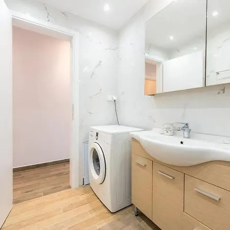 Glyfada Glass-walled Designed Apartment