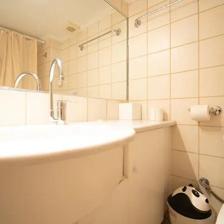 Homey Penthouse In Kypseli Apartment *