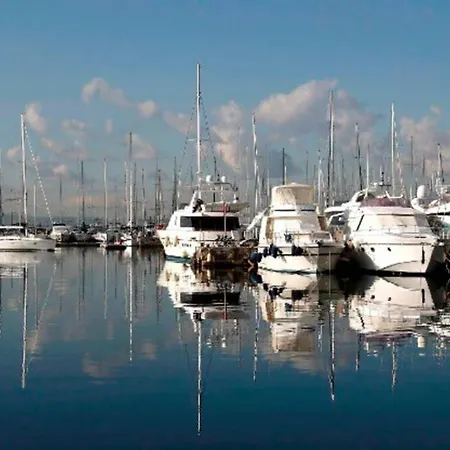 Two Bedroom Near Alimos Marina ! *