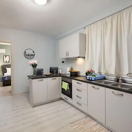 Premium Homes By Aparthotel 3*