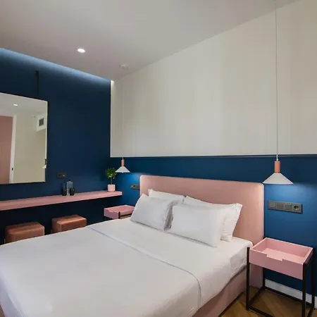 Aparthotel Ederlezi Zoubourlou 3*