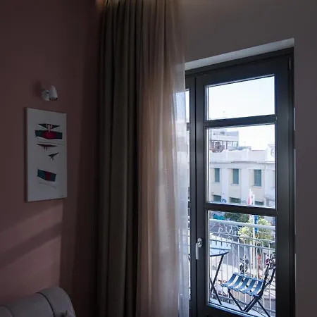 Aparthotel Ederlezi Zoubourlou 3*