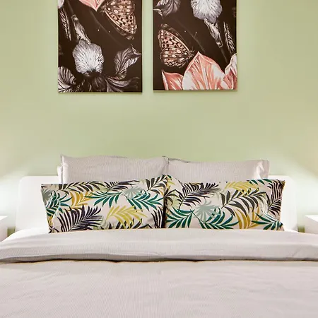 Apartment Thiras Lovely By Zain