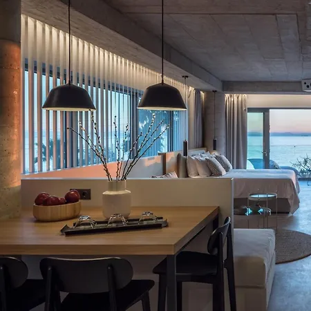 Urban Apartahotel 2*