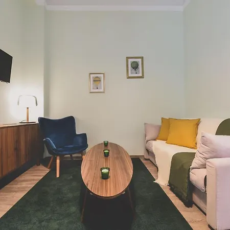 Neoclassical Near Acropolis - Livingstone Crystal Apartment Athens