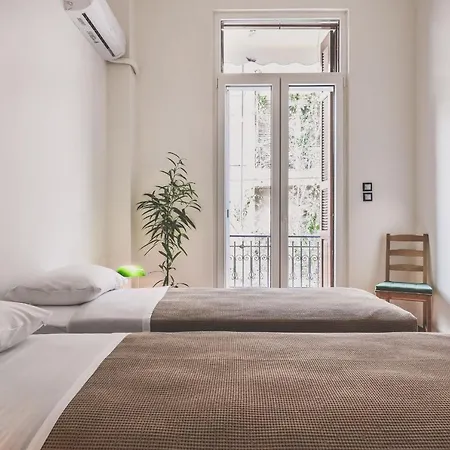 Neoclassical Near Acropolis - Livingstone Crystal Apartment Athens