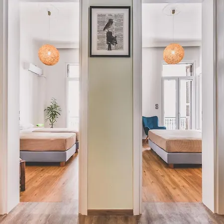 Neoclassical Near Acropolis - Livingstone Crystal Apartment *