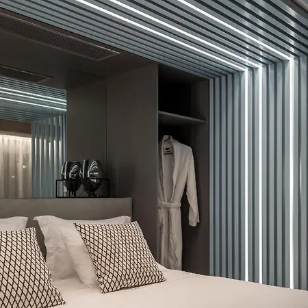 Urban Apartahotel