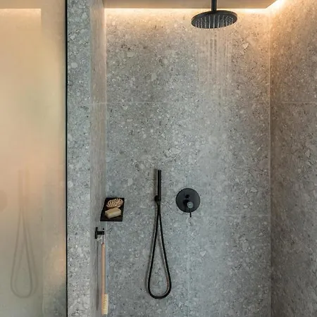 Apartahotel Urban Atenas