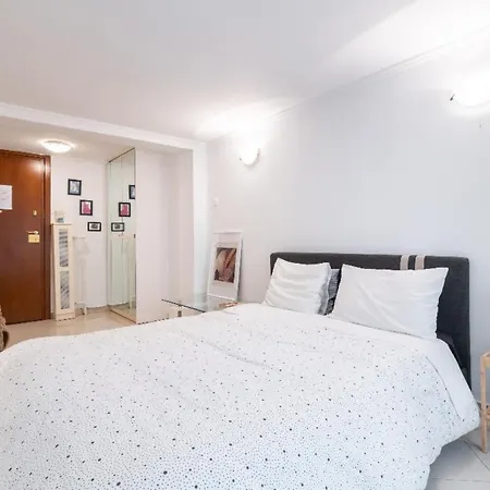 In The Center, Syntagma Apartment Athens